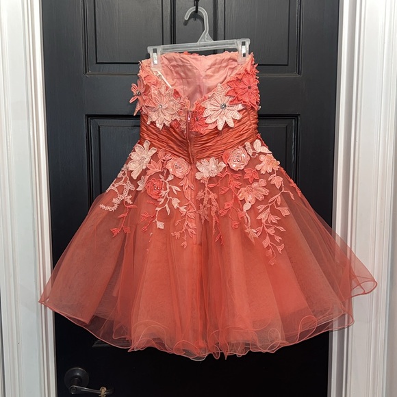 Sherri Hill pink embellished mini strapless dress size 2 - Picture 6 of 10